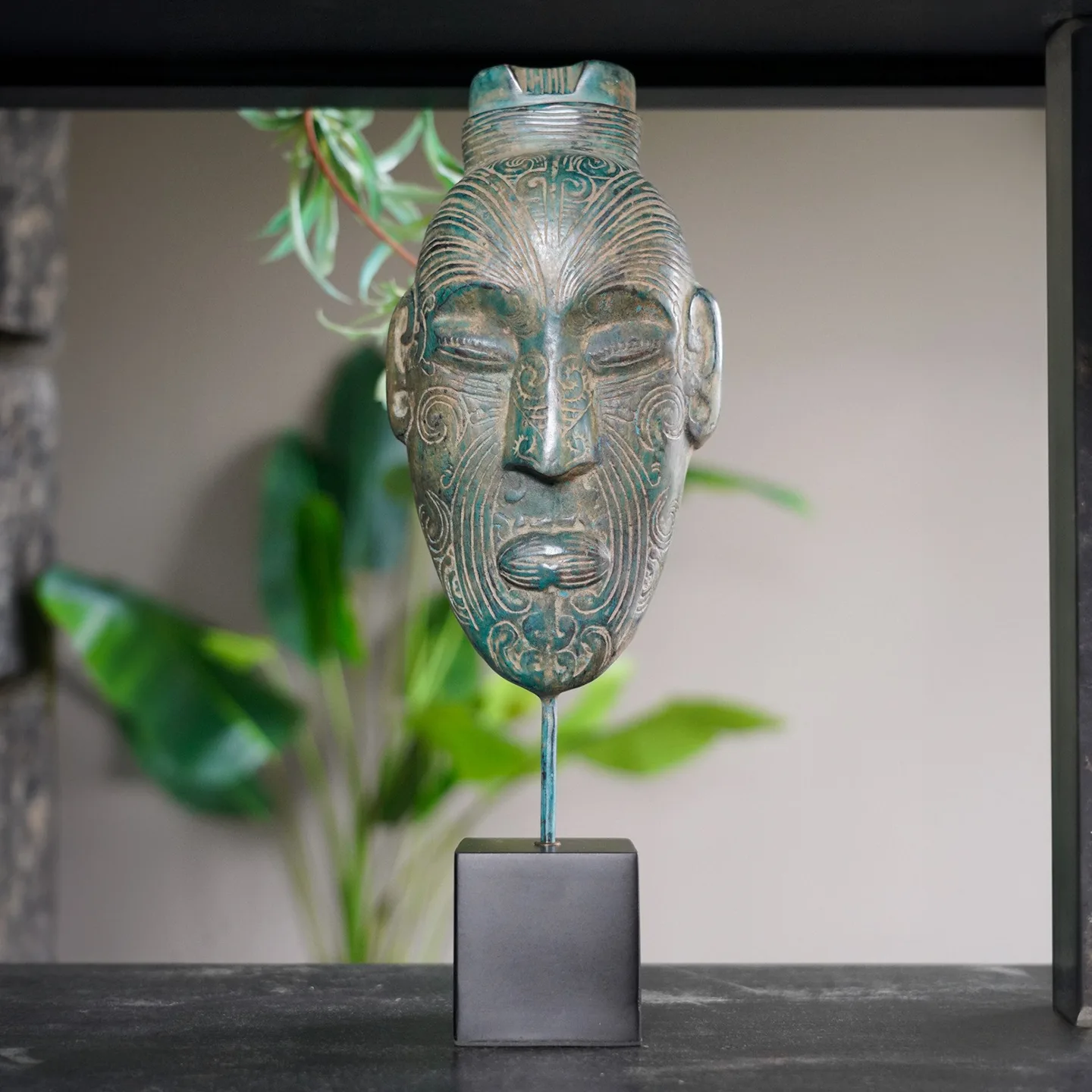 Patinated bronze Maori mask on a stand - ART Deco